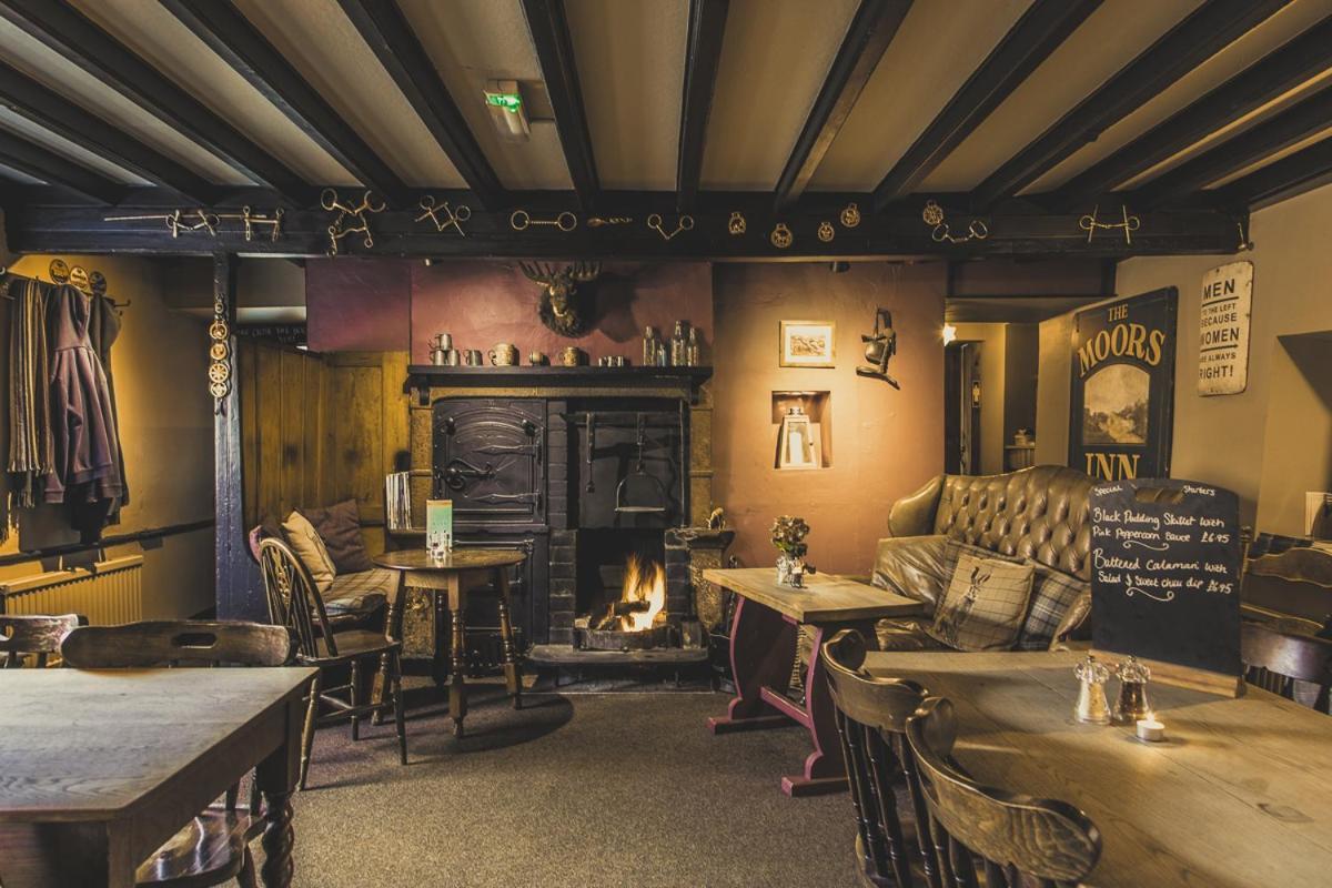 Moors Inn Appleton le Moors Екстериор снимка
