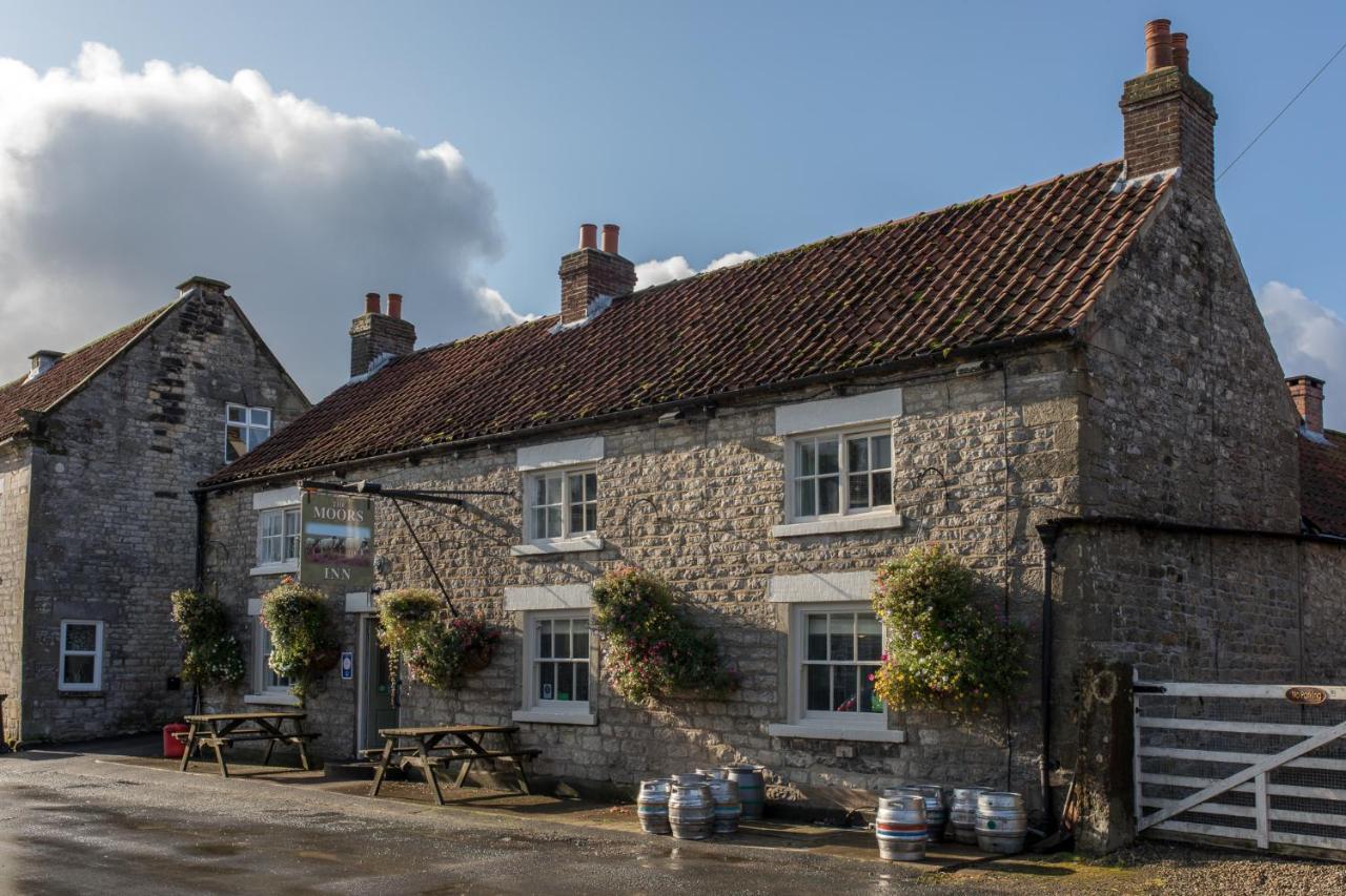 Moors Inn Appleton le Moors Екстериор снимка